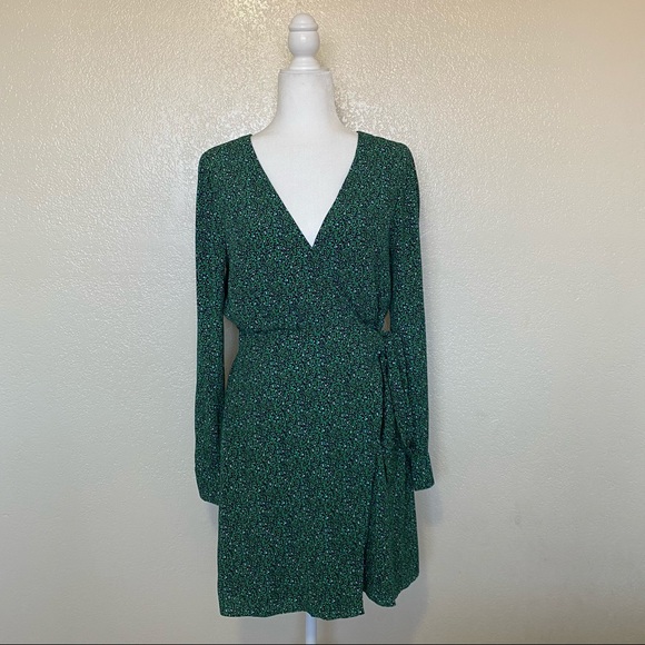 Sanctuary Stay the Night Printed Wrap Dress - Picture 6 of 16